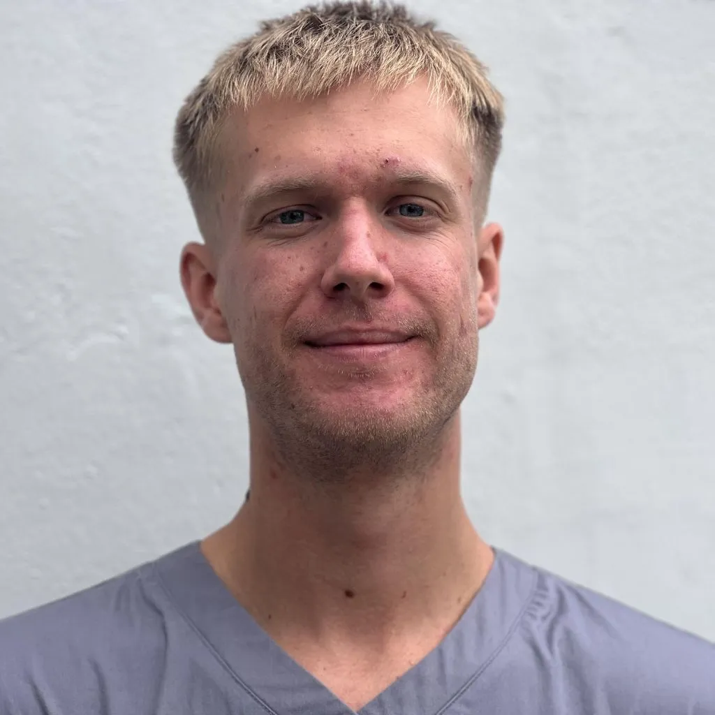 Dominik Moorhead- Osteopath